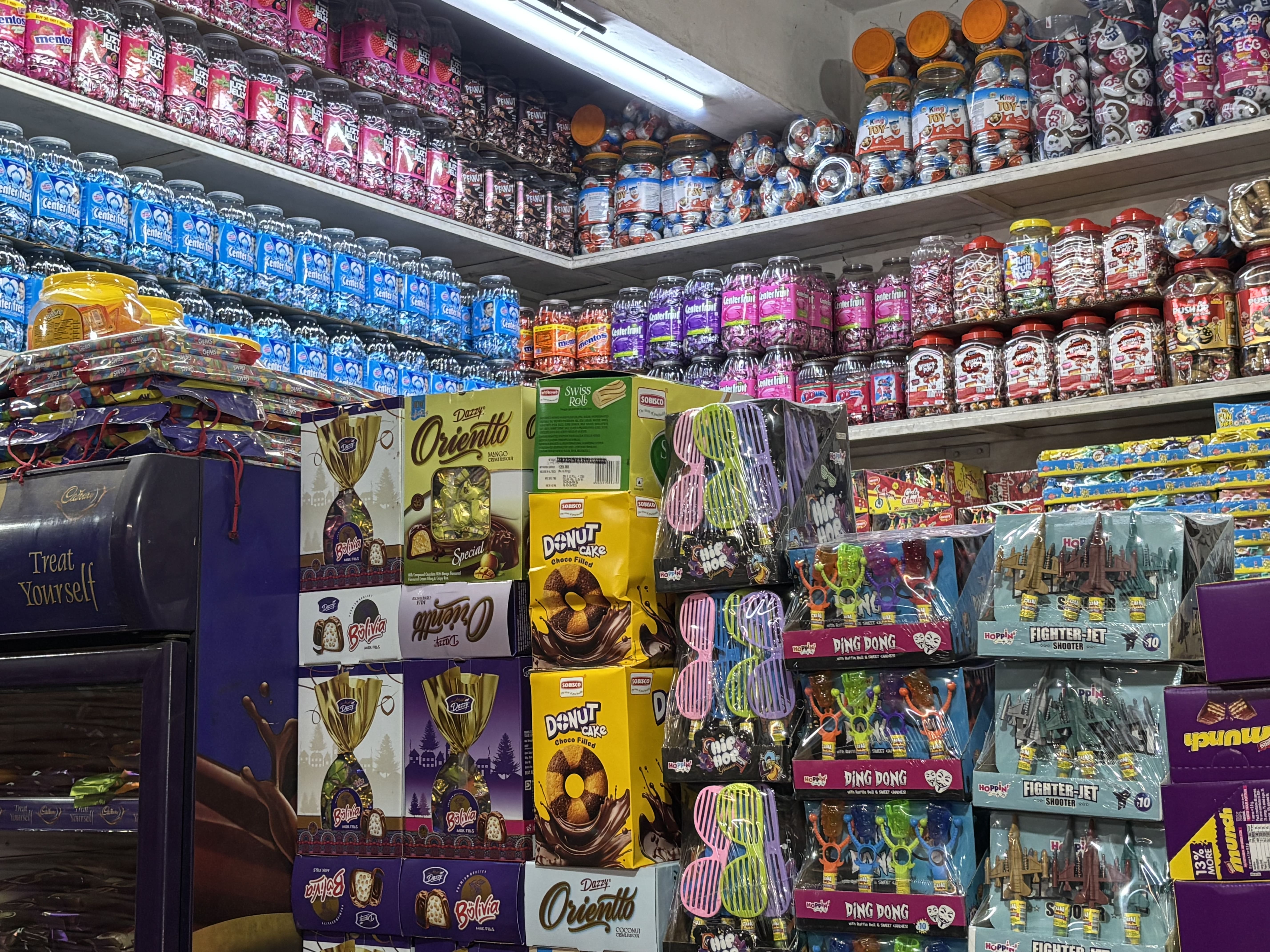 Faisal Sweets Center — Photo 6